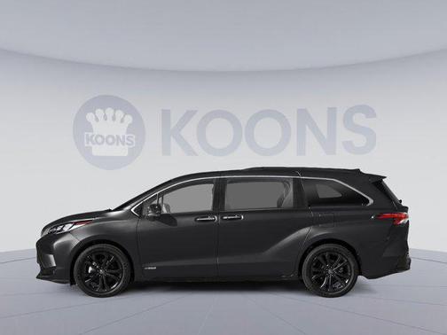 2026 Toyota Sienna XSE 7 Passenger