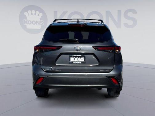 2024 Toyota Highlander XLE