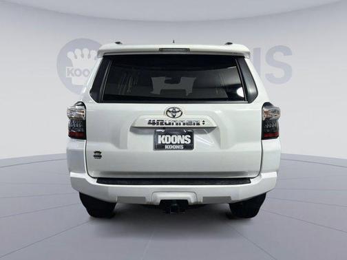 2022 Toyota 4Runner SR5