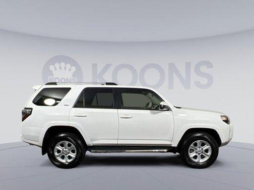 2022 Toyota 4Runner SR5