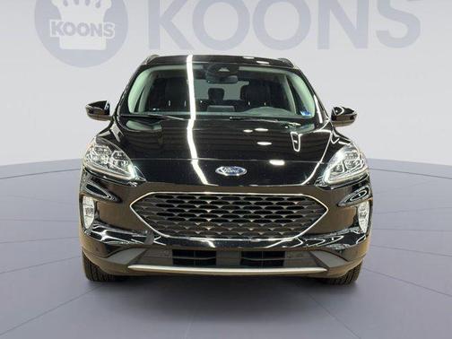 AGATE BLACK METALLIC 2022 Ford Escape Titanium