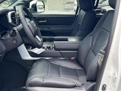 2025 Toyota Sequoia Platinum