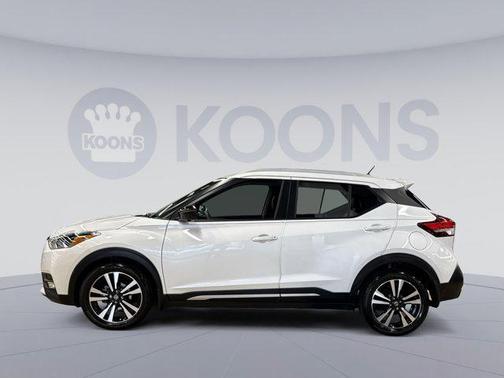 Aspen White 2018 Nissan Kicks SR
