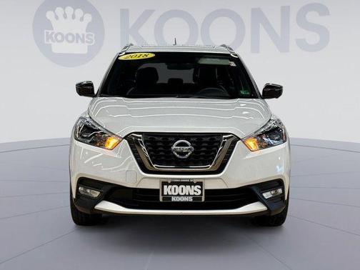 Aspen White 2018 Nissan Kicks SR