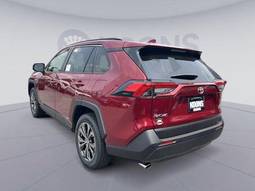 2025 Toyota RAV4 Hybrid XLE Premium
