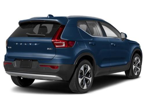 2024 Volvo XC40 B5 Core Bright Theme