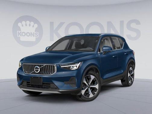 2024 Volvo XC40 B5 Core Bright Theme