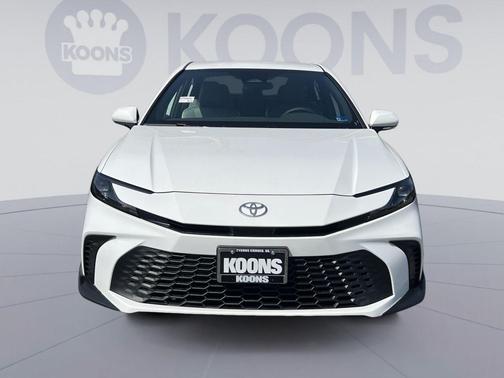 Ice Cap 2026 Toyota Camry SE