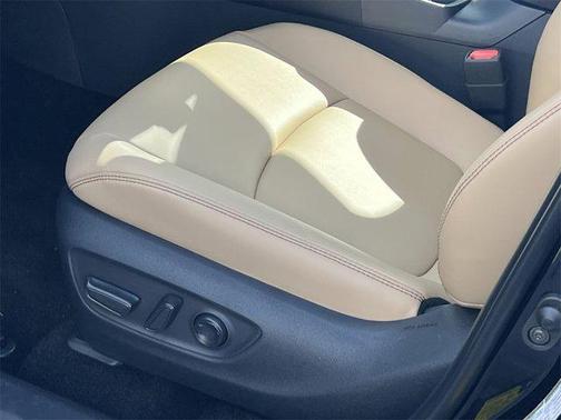 2025 Toyota RAV4 Hybrid XLE Premium