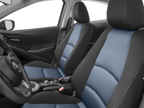 Frost 2017 Toyota Yaris iA Base