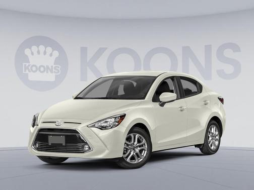 Frost 2017 Toyota Yaris iA Base