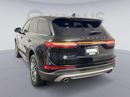 INFINITE BLACK MET CC 2022 Lincoln Corsair Standard