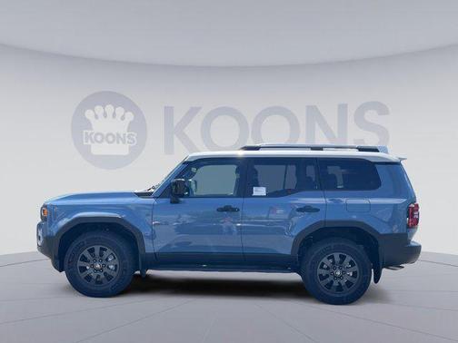 Heritage Blue/Gray Scape Roof 2026 Toyota Land Cruiser Base