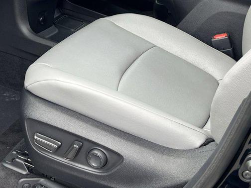 2025 Toyota Sienna XLE 7 Passenger