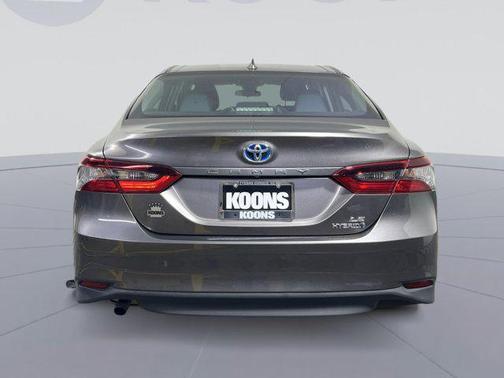 2022 Toyota Camry LE