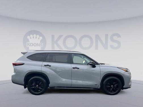 2024 Toyota Highlander Hybrid XLE