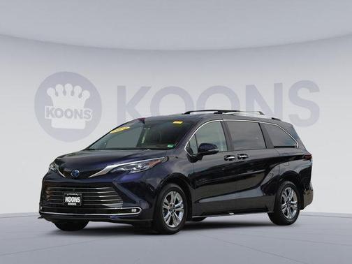 2024 Toyota Sienna Platinum 7 Passenger