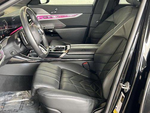 2024 BMW 740 i