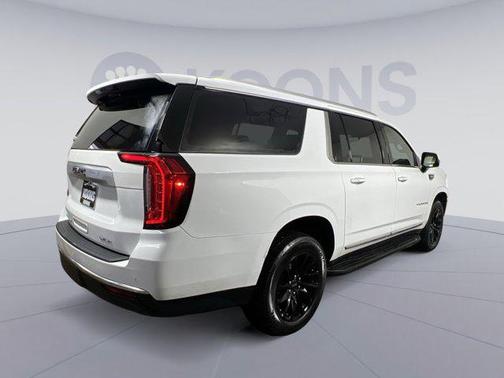 2022 GMC Yukon XL SLT