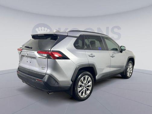 2024 Toyota RAV4 XLE Premium