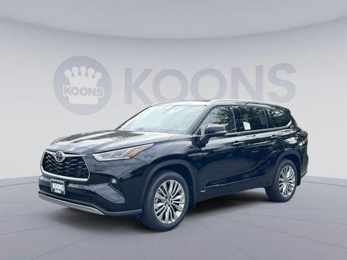 2025 Toyota Highlander Hybrid Platinum