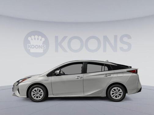 2018 Toyota Prius Three