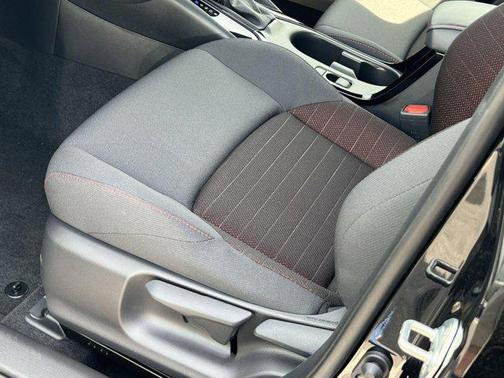 2025 Toyota Corolla Hybrid SE