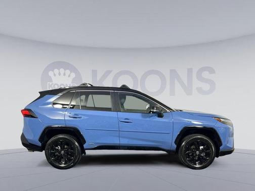 2025 Toyota RAV4 Hybrid SE