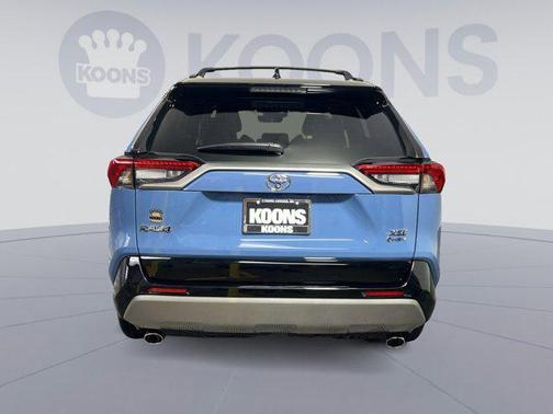 2025 Toyota RAV4 Hybrid SE