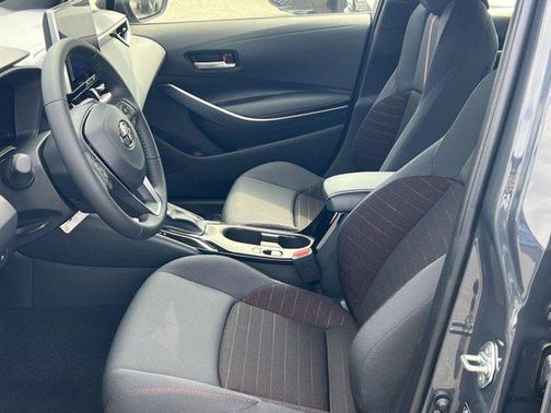 2025 Toyota Corolla Hybrid SE