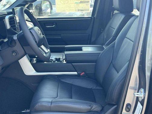 2025 Toyota Sequoia Platinum
