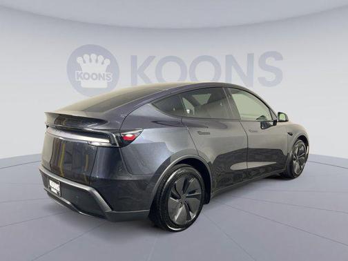 2026 Tesla Model Y Long Range Dual Motor All-Wheel Drive