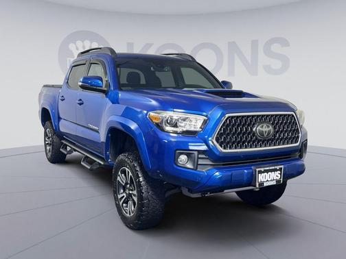Blazing Blue Pearl 2018 Toyota Tacoma TRD Sport