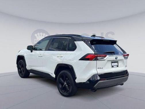 2021 Toyota RAV4 Hybrid SE