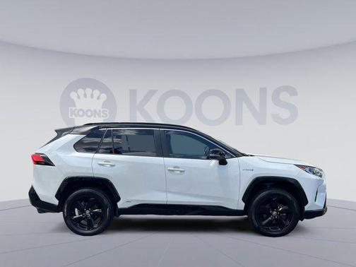 2021 Toyota RAV4 Hybrid SE