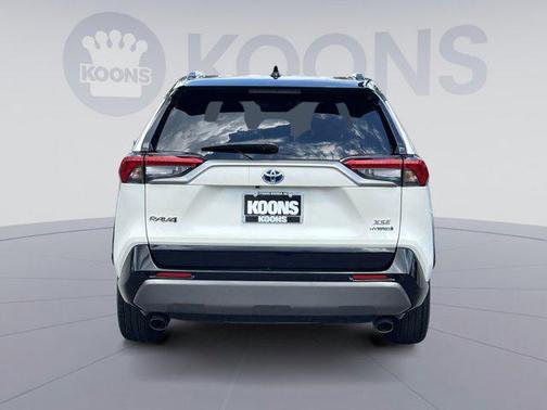 2021 Toyota RAV4 Hybrid SE