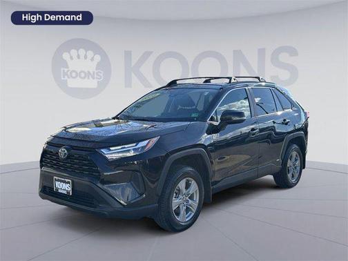 2022 Toyota RAV4 Hybrid XLE