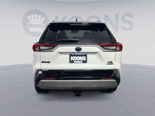 2022 Toyota RAV4 Hybrid SE