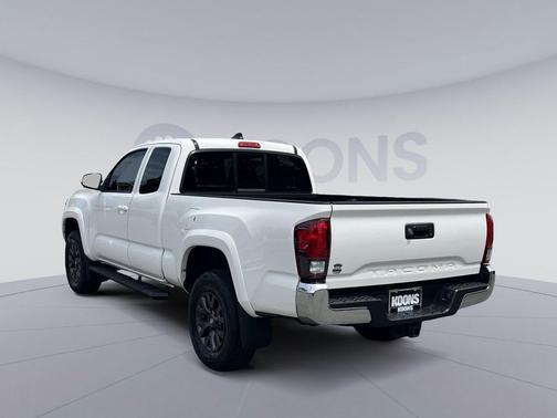 Super White 2021 Toyota Tacoma SR5