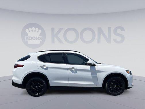 2022 Alfa Romeo Stelvio Sprint