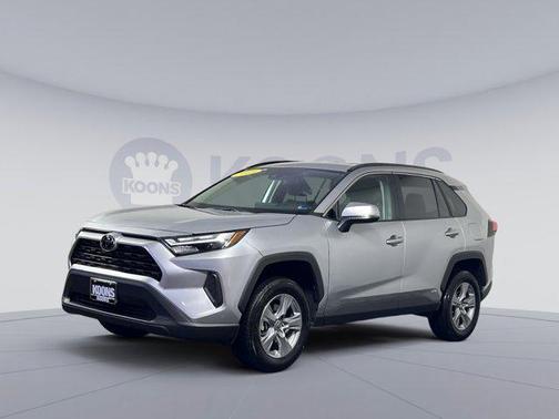 2025 Toyota RAV4 Hybrid XLE