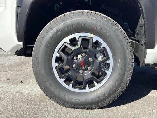 2025 Toyota Tacoma TRD Off Road