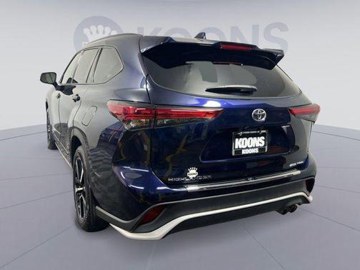 2022 Toyota Highlander XSE
