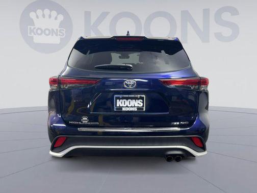 2022 Toyota Highlander XSE