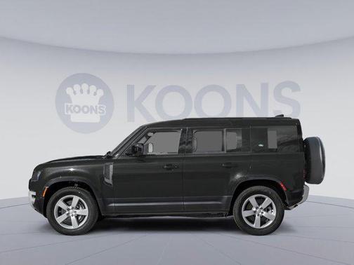 2025 Land Rover Defender 110 P300