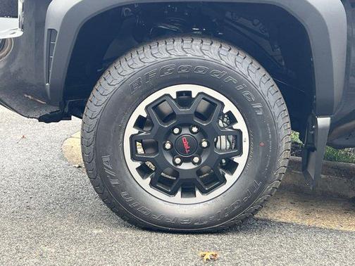 2025 Toyota Tacoma TRD Off Road
