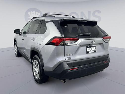 Silver Sky Metallic 2021 Toyota RAV4 LE