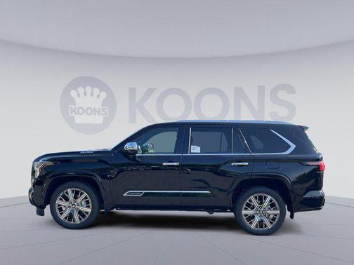 2025 Toyota Sequoia Base