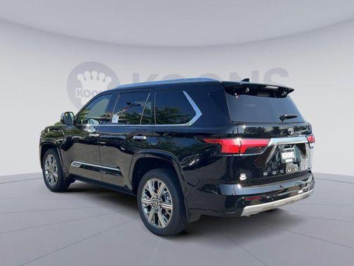 2025 Toyota Sequoia Base