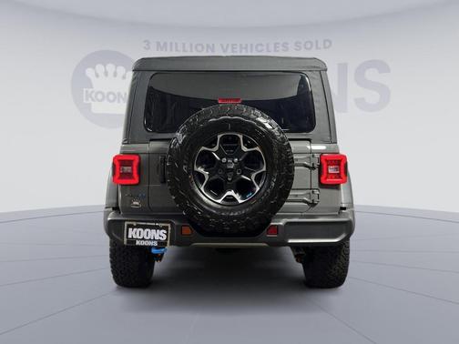 Photo 4 of 25 of 2022 Jeep Wrangler Unlimited 4xe Rubicon